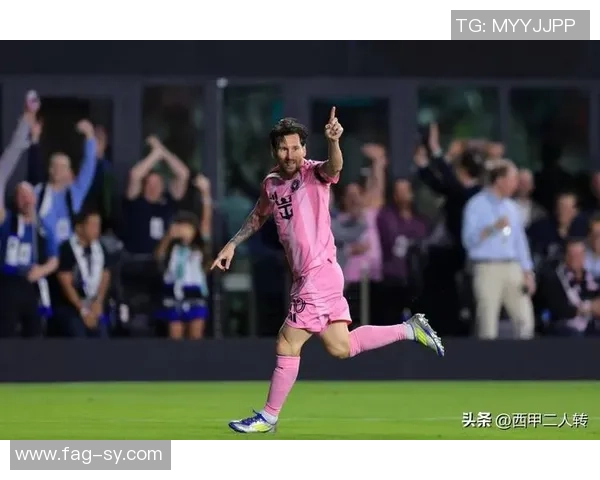 全球足球传奇十强球星盘点 每一位都是历史的见证者与创造者 全球足球传奇十强球星盘点 每一位都是历史的见证者与创造者