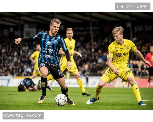 足球巨星对决激情碰撞展现巅峰对抗赛场英勇风采